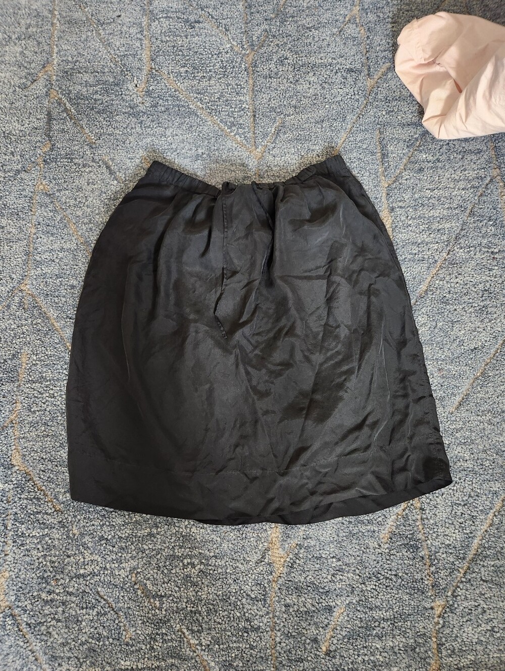 Madewell black silk midi skirt with pockets and tie waist medium.